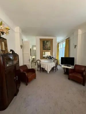 Télévision ou salle de divertissement dans l'établissement Luxury and cosy apartment in Paris, 16è Arrondissement