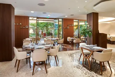 Coin salon dans l'établissement Mandarin Oriental, Paris