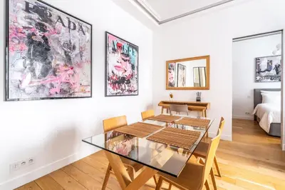 Coin salon dans l'établissement Luxury Appartement Champs Elysees