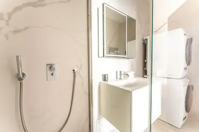Salle de bains dans l'établissement Luxury Appartement Champs Elysees