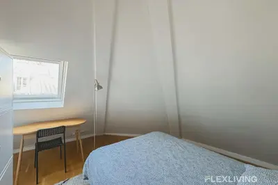 Un ou plusieurs lits dans un hébergement de l'établissement Flexliving - room - Bausset