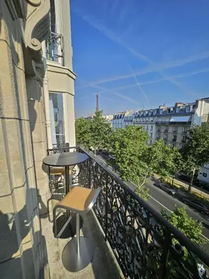 Balcon ou terrasse dans l'établissement LUXURY APPARTMENT IN 7th DISTRICT WITH TOUR EIFFEL VIEW