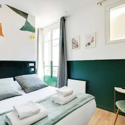 Cosy Cocoon for 2P with A-C - Near Montmartre