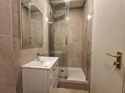 Salle de bains dans l'établissement Élégance moderne 15e - Confort près Tour Eiffel