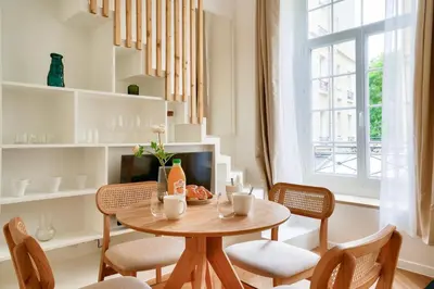 Coin salon dans l'établissement Belle epoque - Magnifique duplex avec mezzanine pour 4
