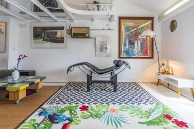 Coin salon dans l'établissement Loft central