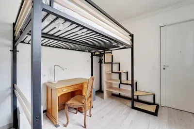 Plan de l'établissement 4 chambres 120m2 - Vue Tour Eiffel a Saint-Germain