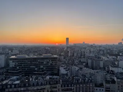 Lever ou coucher de soleil vu de l'appartement ou à proximité