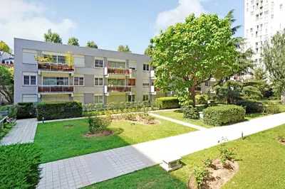 Jardin de l'établissement Familial Spacieux 2ch avec Parking Prive Sup