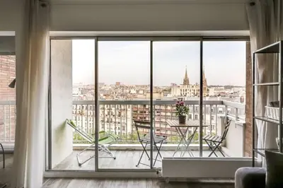 Balcon ou terrasse dans l'établissement Studio Avec vue Panoramique Paris 11