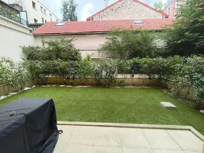 Jardin de l'établissement Magnifique 2 pièces avec terrasse et grand jardin