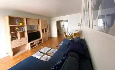 Télévision ou salle de divertissement dans l'établissement Chambre privée chez l'habitant - Parking Métro - Paris Porte de Versailles