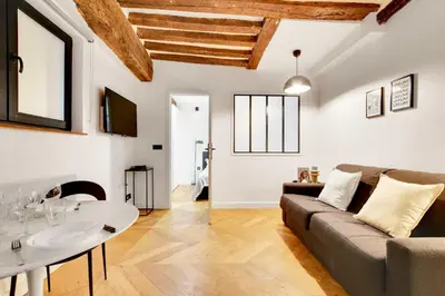 Coin salon dans l'établissement Charming apartment - 1BR-4P - Les Halles