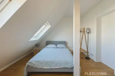 Un ou plusieurs lits dans un hébergement de l'établissement Flexliving - room - Bausset