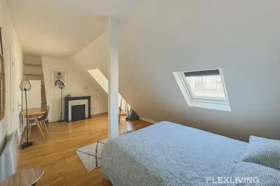 Un ou plusieurs lits dans un hébergement de l'établissement Flexliving - room - Bausset