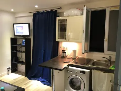 Cuisine ou kitchenette dans l'établissement Appartement quartier Sainte Marthe