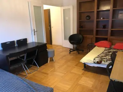 Télévision ou salle de divertissement dans l'établissement Beautiful apartment,South Paris