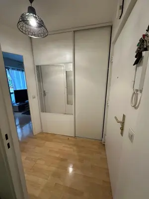 Plan de l'établissement Charmant studio à Paris La Défense