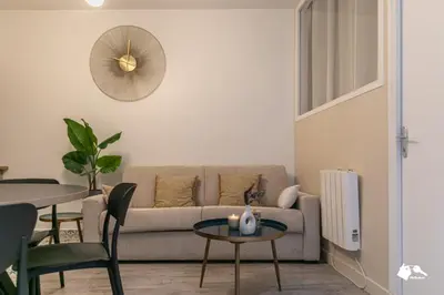 Coin salon dans l'établissement MBA - Pétion Splendide Appart