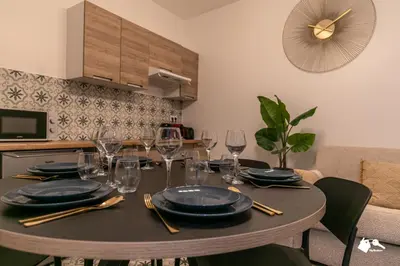Cuisine ou kitchenette dans l'établissement MBA - Pétion Splendide Appart