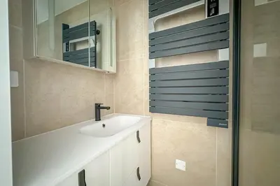 Salle de bains dans l'établissement Flexliving - Whole Flat - Beauregard
