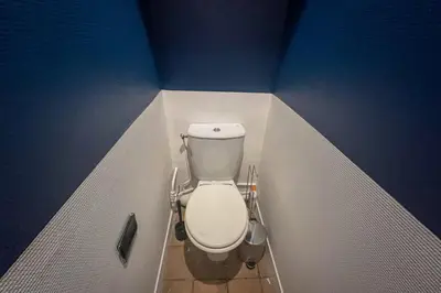 Salle de bains dans l'établissement Flexliving - room - Echiquier