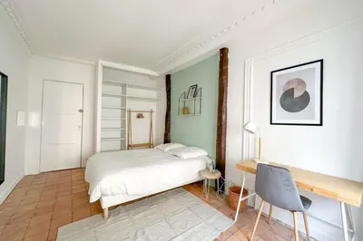Un ou plusieurs lits dans un hébergement de l'établissement Flexliving - room - Échiquier