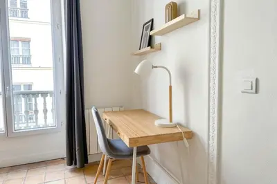 Télévision ou salle de divertissement dans l'établissement Flexliving - whole flat - Echiquier