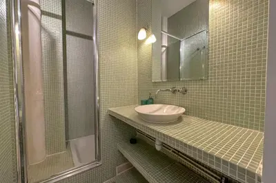 Salle de bains dans l'établissement Flexliving - room - Bachaumont