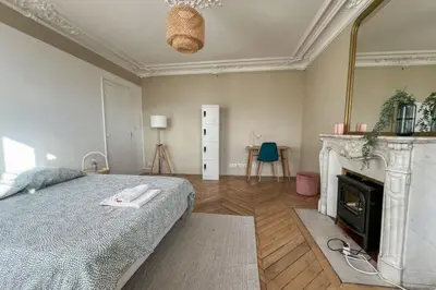 Un ou plusieurs lits dans un hébergement de l'établissement Flexliving - whole flat - Voltaire