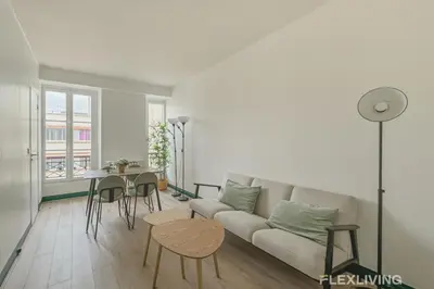 Coin salon dans l'établissement Flexliving - room - Batelière