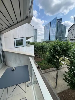 Balcon ou terrasse dans l'établissement Paris La Défense - appart 3 chambre