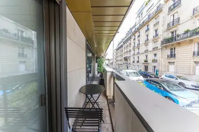 Piscine de l'établissement Cosy apartment ac balcony - 1BR-4P - Eiffel Tower ou située à proximité