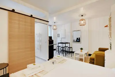 Un ou plusieurs lits dans un hébergement de l'établissement Cosy Studio - 3P - Place de la Bastille