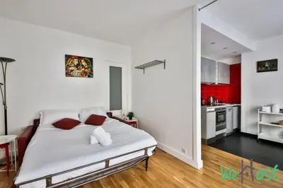 Cuisine ou kitchenette dans l'établissement Charming Studio -2 persons - Paris 10