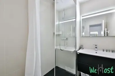 Salle de bains dans l'établissement Charming Studio -2 persons - Paris 10