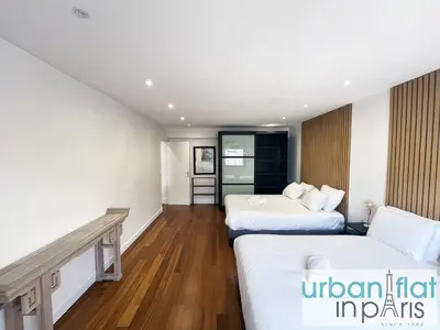 Un ou plusieurs lits dans un hébergement de l'établissement Urban Flat 168 - Spacious 1-Bedroom Apartment in Paris