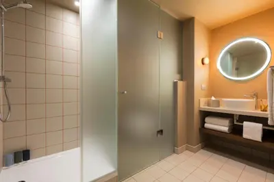 Salle de bains dans l'établissement lyf Gambetta Paris