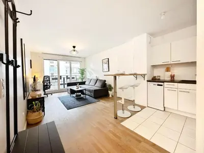 Cuisine ou kitchenette dans l'établissement Celine 21 Appartement cosy aux portes de Paris