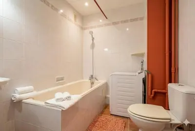 Salle de bains dans l'établissement Esprit Vintage avec Piscine, proche du métro