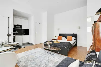 Télévision ou salle de divertissement dans l'établissement Charming studio - 3P - Le Marais