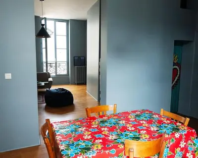 Coin salon dans l'établissement Cœur Du Marais - Grand appartement 2 chambres