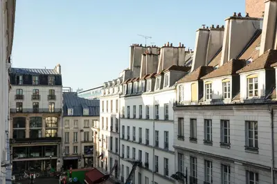 Vue générale sur Paris ou vue de la ville depuis l'hôtel