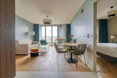 Plan de l'établissement Le Lumineux - À Auteuil - 361B