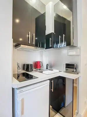 Cuisine ou kitchenette dans l'établissement Studio 49-Le Cocon-Métro à 1mn