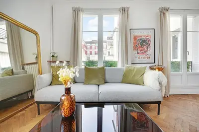 Coin salon dans l'établissement Luminous Apartment