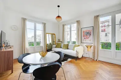 Coin salon dans l'établissement Luminous Apartment