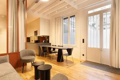 Coin salon dans l'établissement Pick A Flat's Apartment in Montmartre - Rue des Martyrs