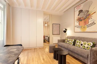 Coin salon dans l'établissement Pick A Flat's Apartment in Montmartre - Rue des Martyrs