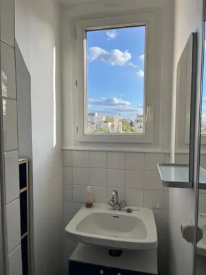 Salle de bains dans l'établissement Studio Artiste Paris